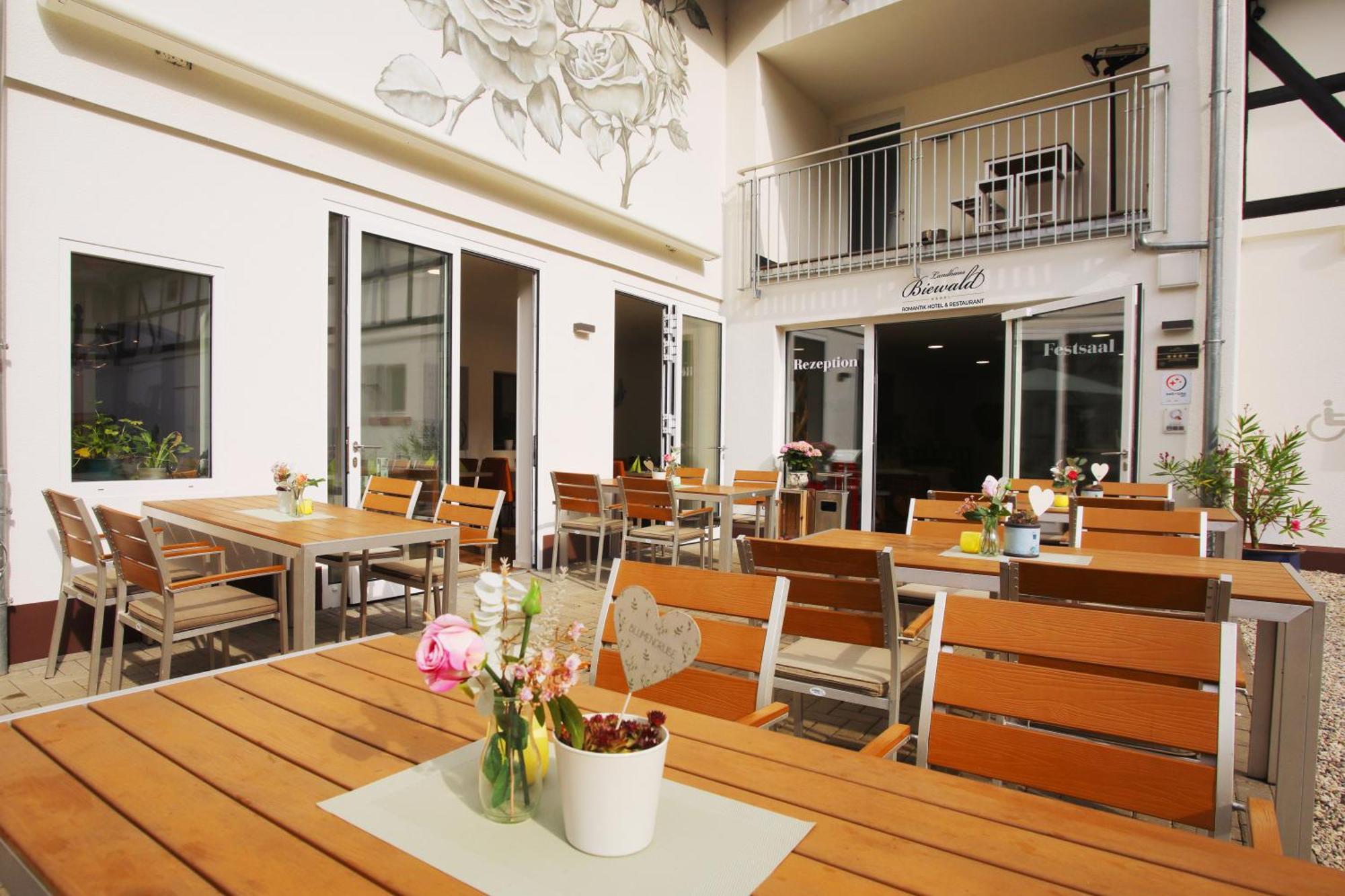 Romantik Hotel Landhaus Biewald Friedland  Экстерьер фото